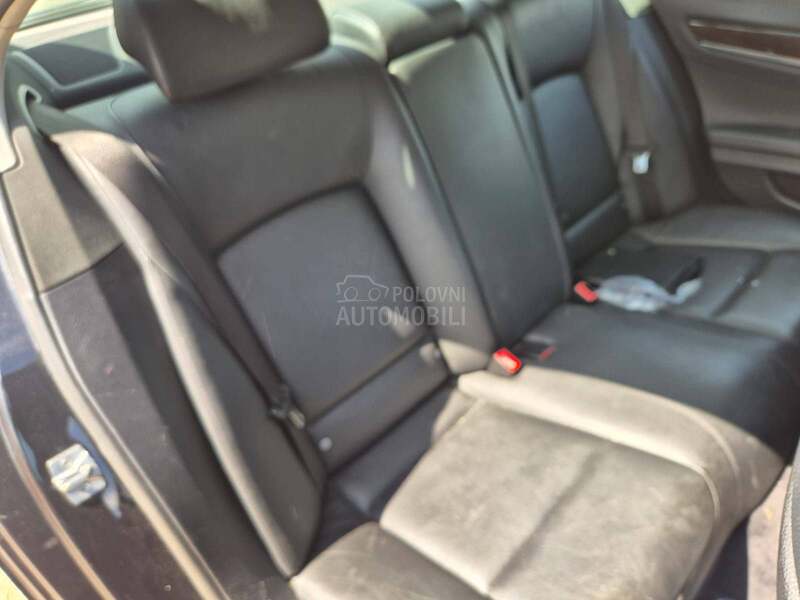 BMW Serija 7 F01 -  kompletan auto u delovima