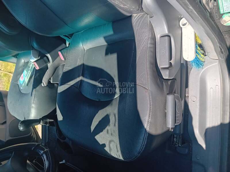 Hyundai Trajet 