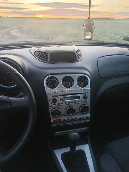 Alfa Romeo 156 