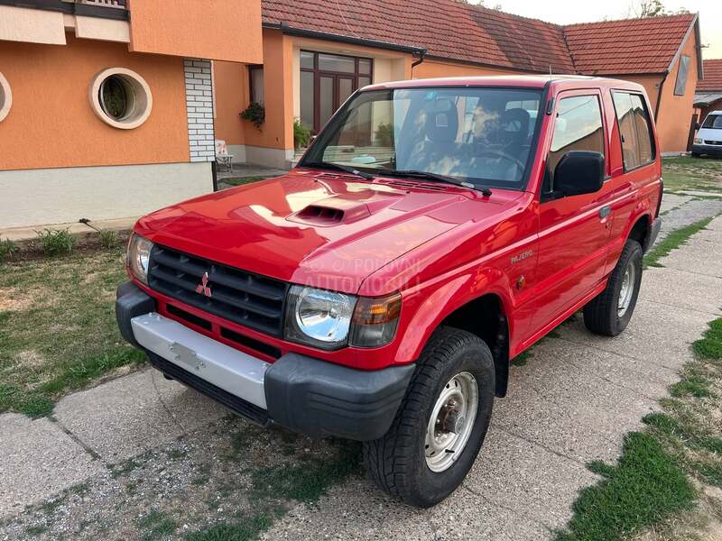 Mitsubishi Pajero 