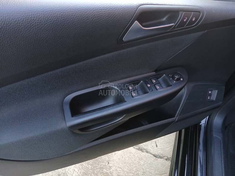 Volkswagen Passat B6 1.6 TDI R-line