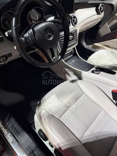 Mercedes Benz GLA 200 CDI 4MATIC