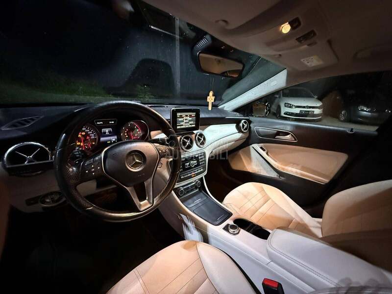 Mercedes Benz GLA 200 CDI 4MATIC