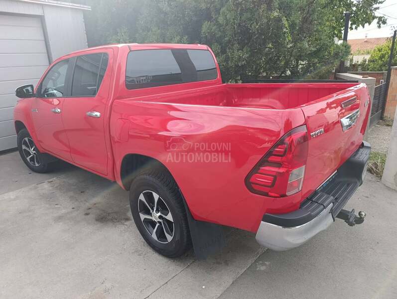 Toyota Hilux 