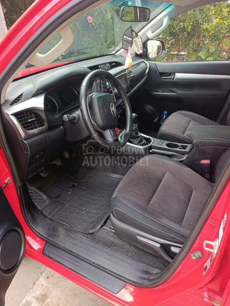 Toyota Hilux 