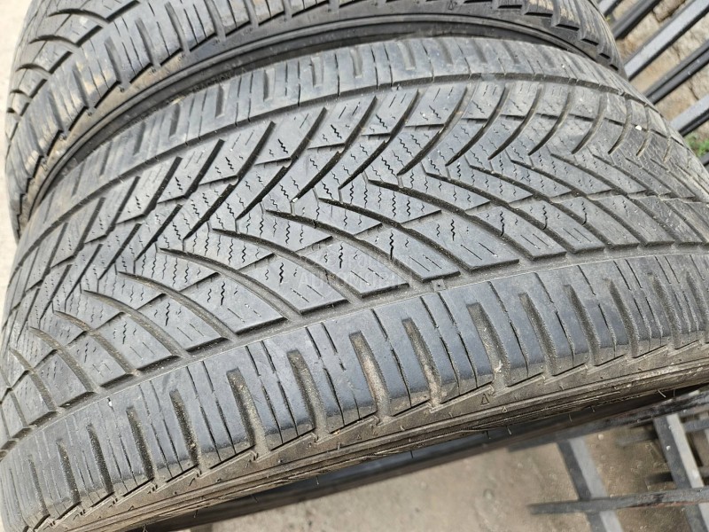 Tracmax 225/40 R19 Sve sezone