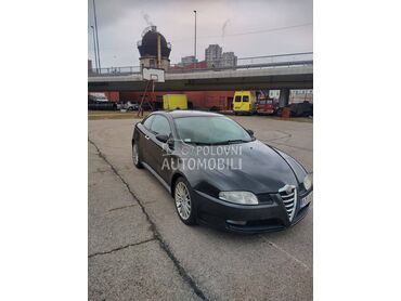 Alfa Romeo GT 1.9 jtdM