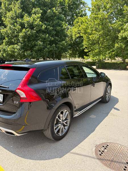 Volvo V60 Cross Country 2.0 D3 INSCRIPTION