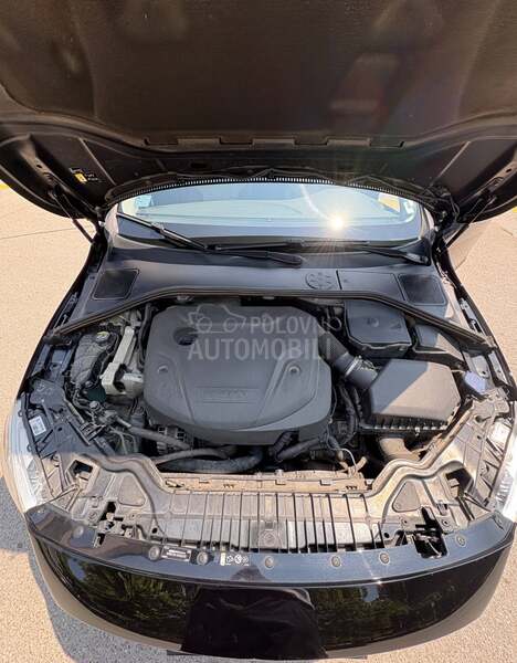 Volvo V60 Cross Country 2.0 D3 INSCRIPTION