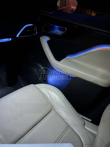 Jaguar F pace 2.0d virtual