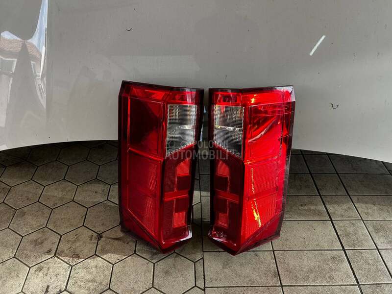 stop svetla za vw crafter
