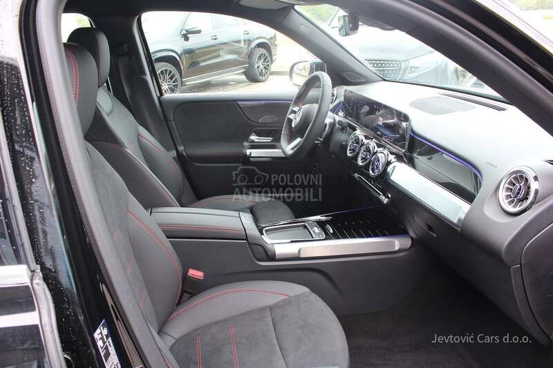 Mercedes Benz GLB 200 d 4 MATIC