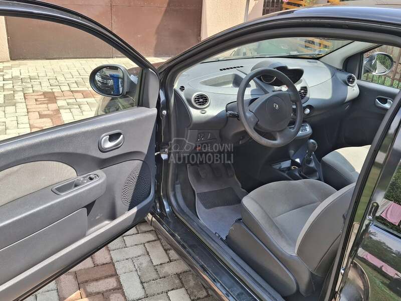 Renault Twingo 1.2 B   K L I M A