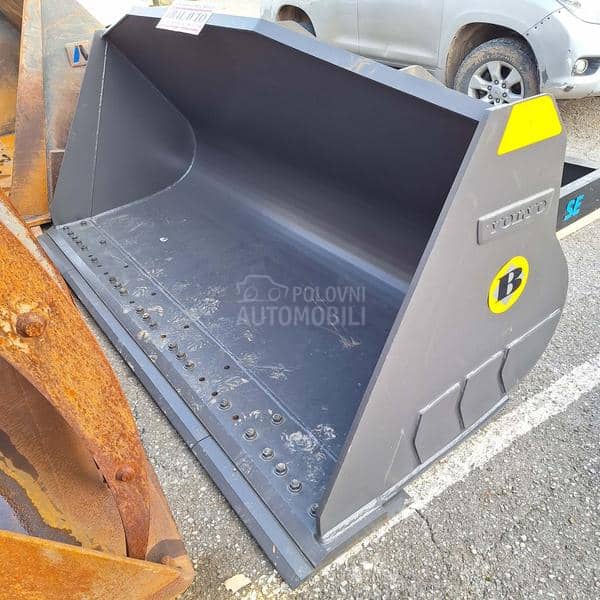 Volvo utovarna kašika 2880 mm