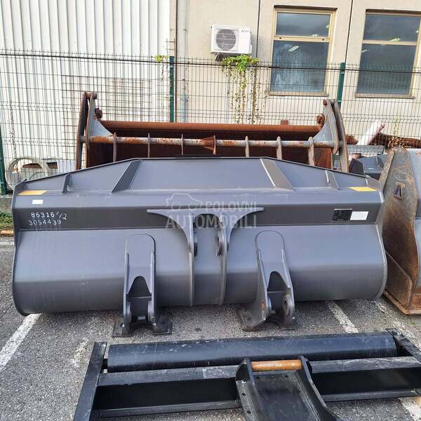 Volvo utovarna kašika 2880 mm