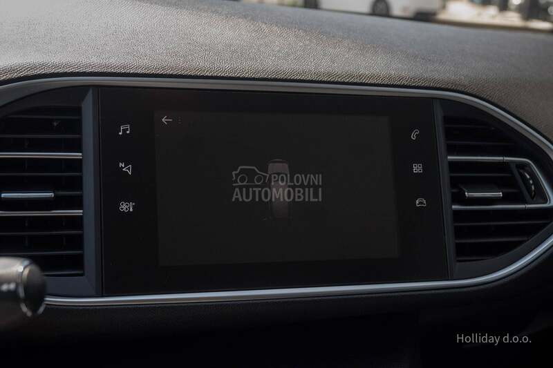 Peugeot 308 1.5BlueHDI Led Nav