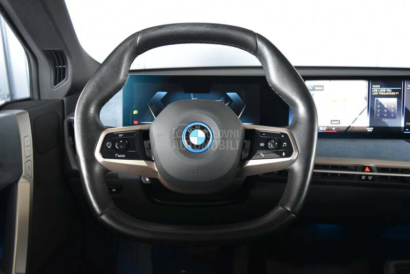 BMW iX xDrive 50