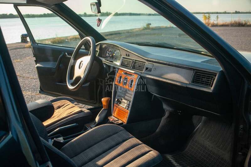 Mercedes Benz 190 