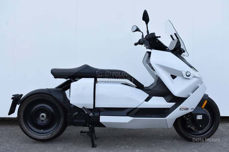BMW CE 04