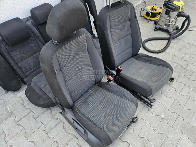 golf karavan enterijer