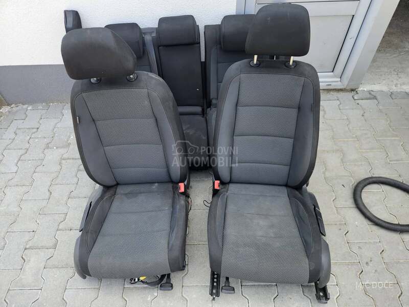 golf karavan enterijer