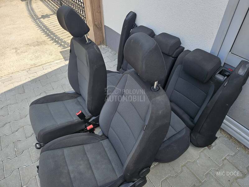golf karavan enterijer