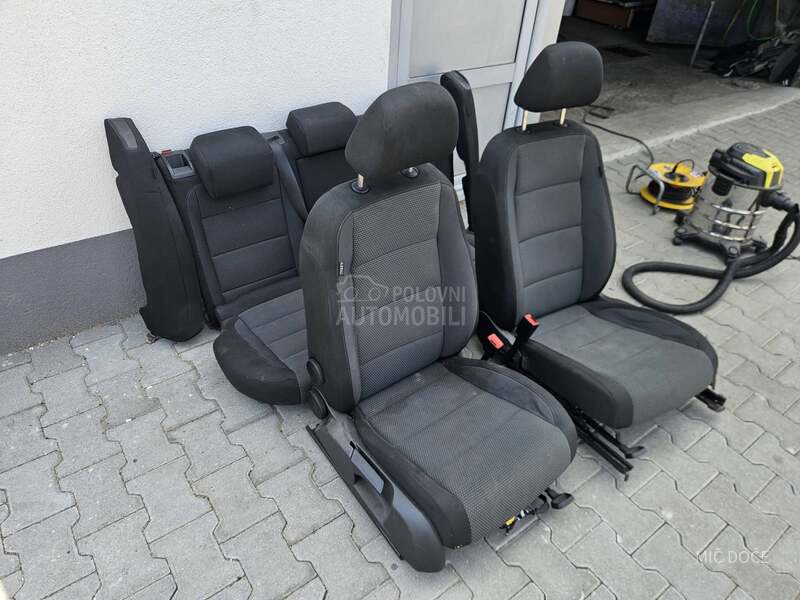 golf karavan enterijer