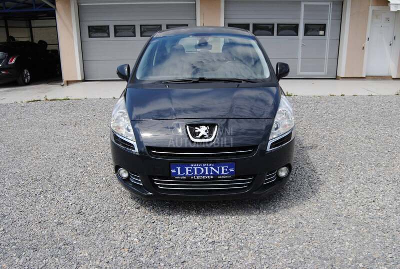 Peugeot 5008 1,6 HDI