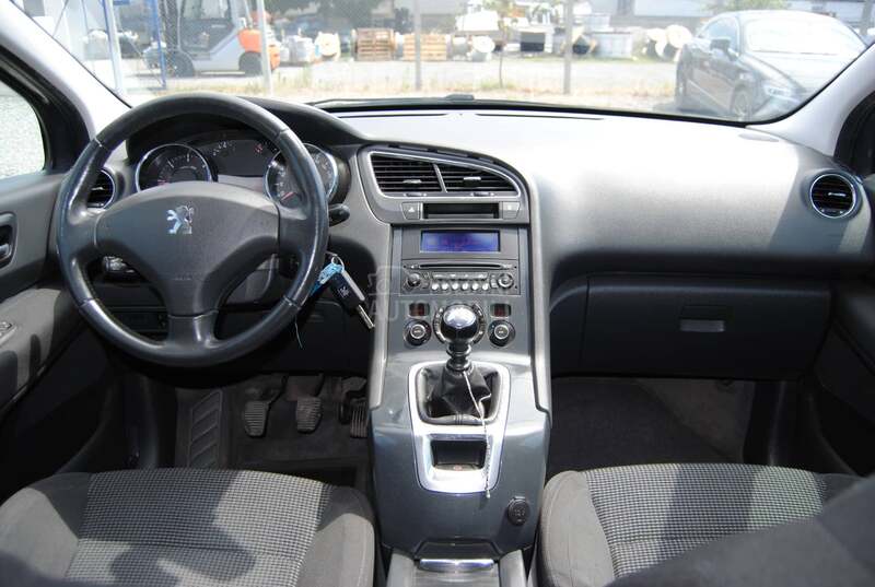 Peugeot 5008 1,6 HDI