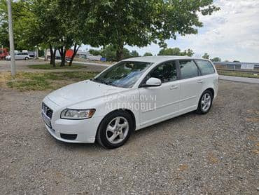 Volvo V50 d2