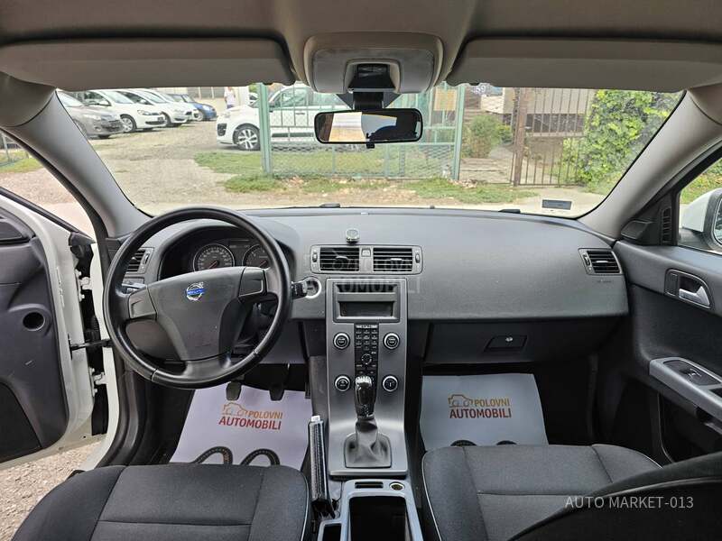 Volvo V50 d2