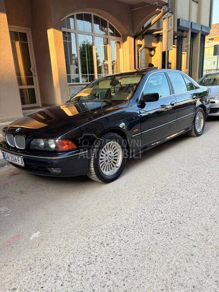 BMW 520 520i
