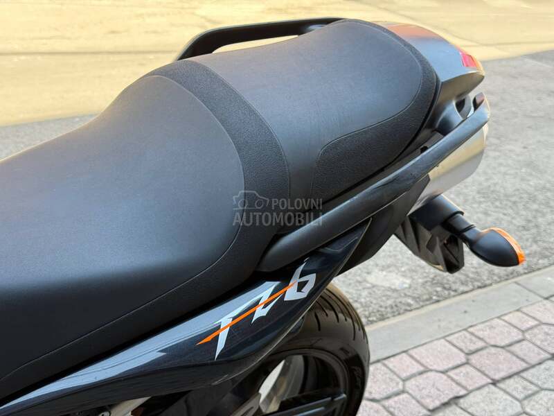 Yamaha FZ6 N FZ 6 CH TOP