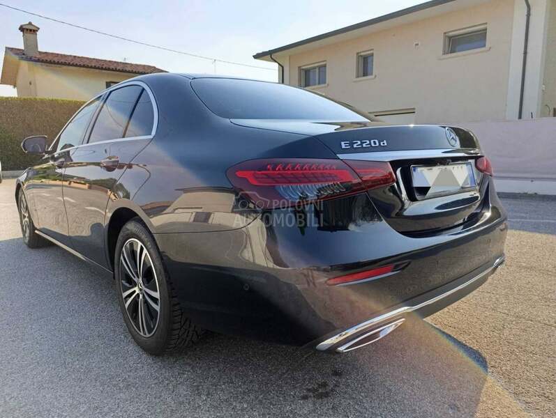Mercedes Benz E 220 