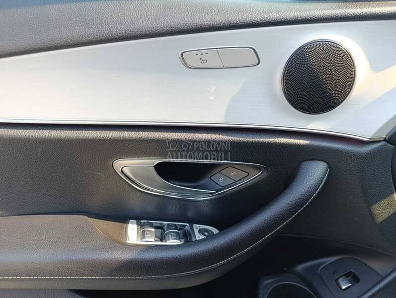 Mercedes Benz E 220 