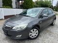 Opel Astra J 
