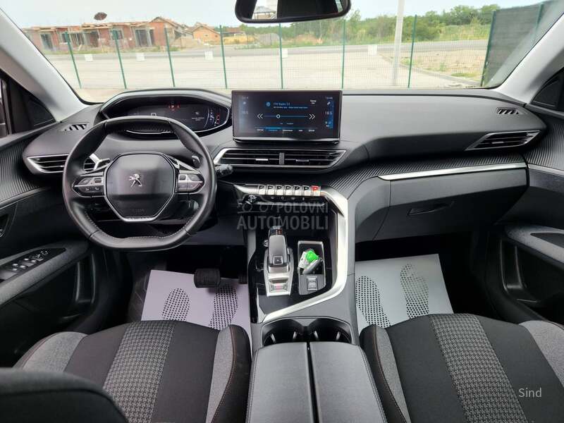 Peugeot 3008 1.5 BLUEHDI EAT8