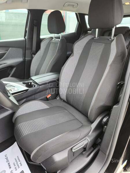 Peugeot 3008 1.5 BLUEHDI EAT8