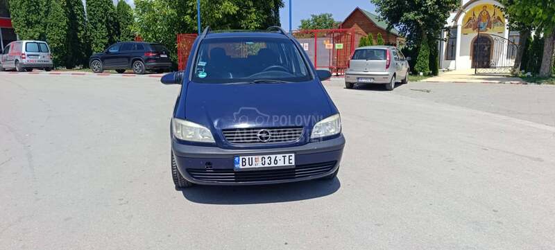 Opel Zafira 