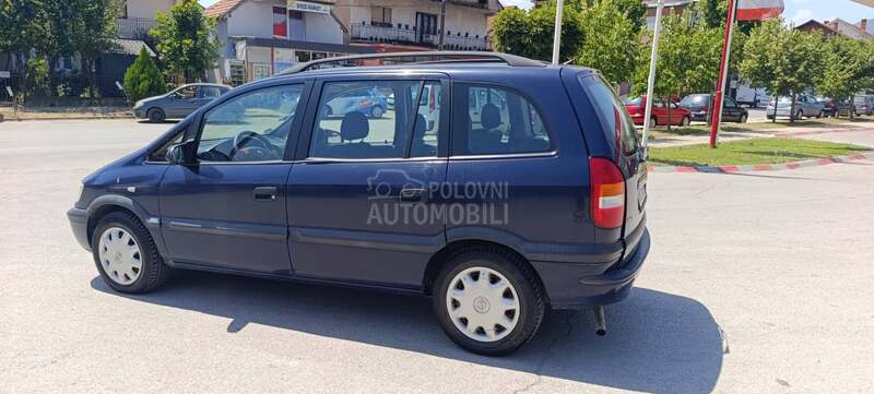 Opel Zafira 