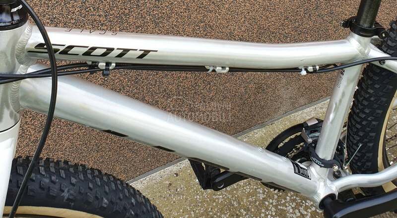 Scott SCALE 2X8
