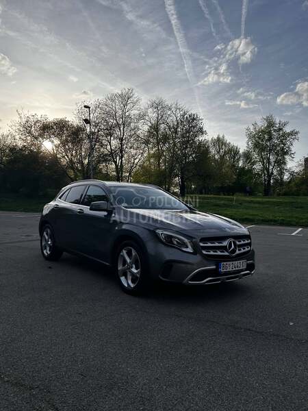 Mercedes Benz GLA 220 4 MATIC