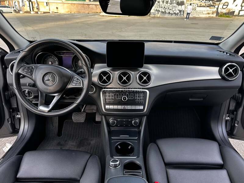 Mercedes Benz GLA 220 4 MATIC