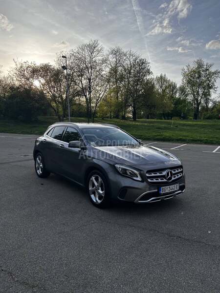 Mercedes Benz GLA 220 4 MATIC