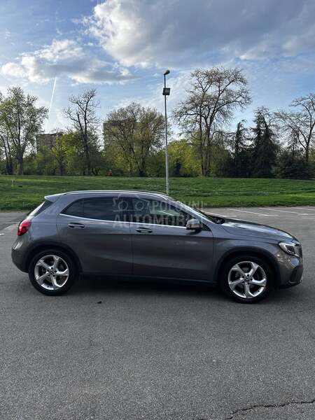 Mercedes Benz GLA 220 4 MATIC