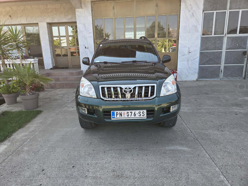 Toyota Land Cruiser 