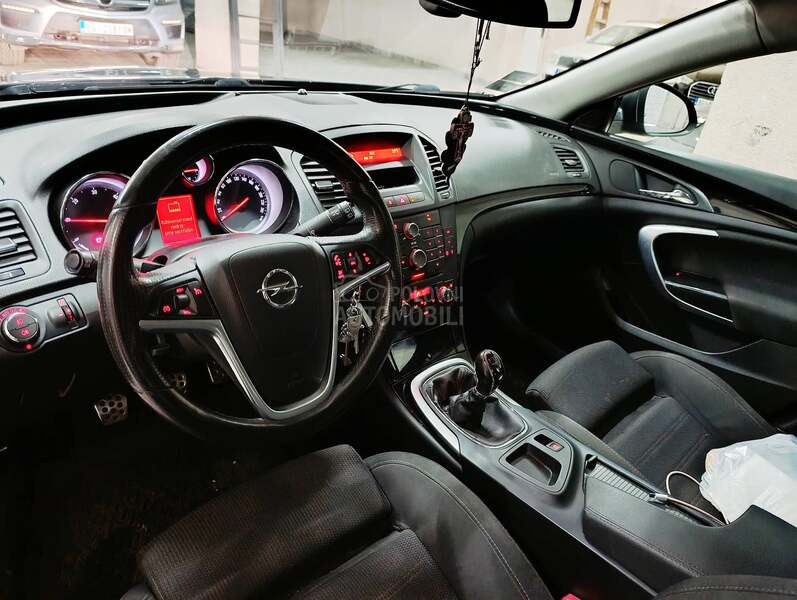 Opel Insignia 