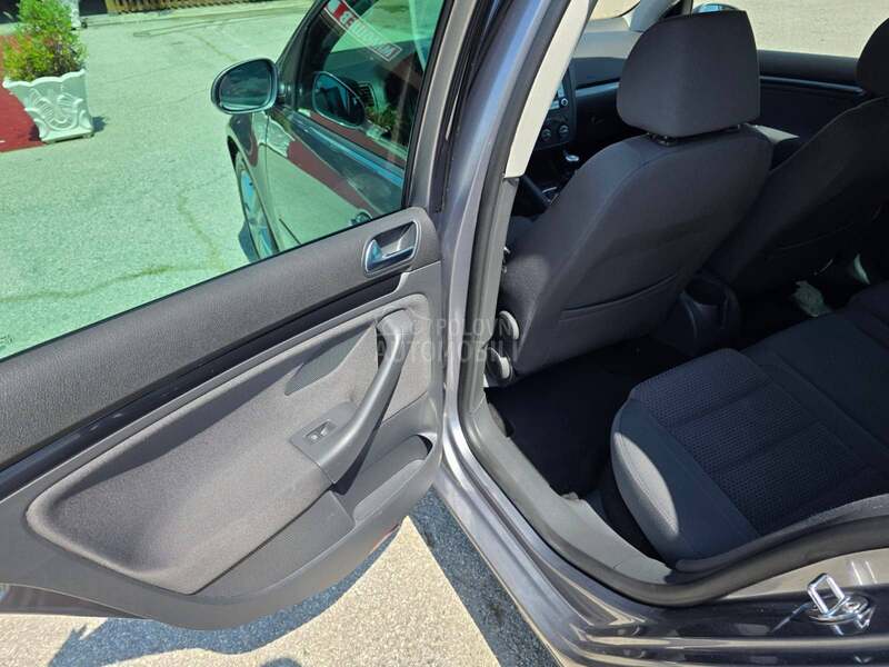 Volkswagen Golf 5 GT2.0tdi 4x4 CH