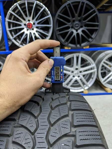 Bridgestone 185/60 R14 Zimska