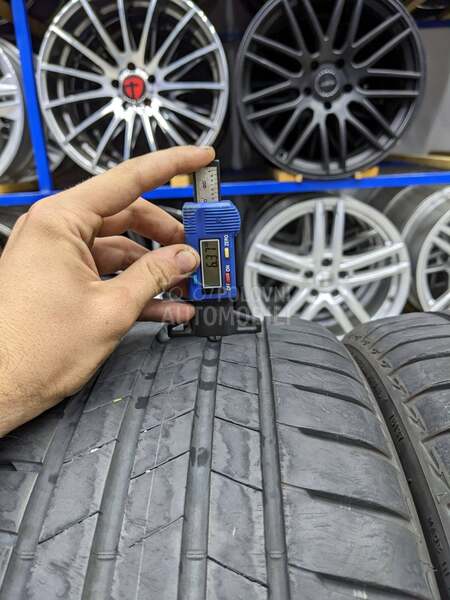 Bridgestone 215/40 R18 Letnja